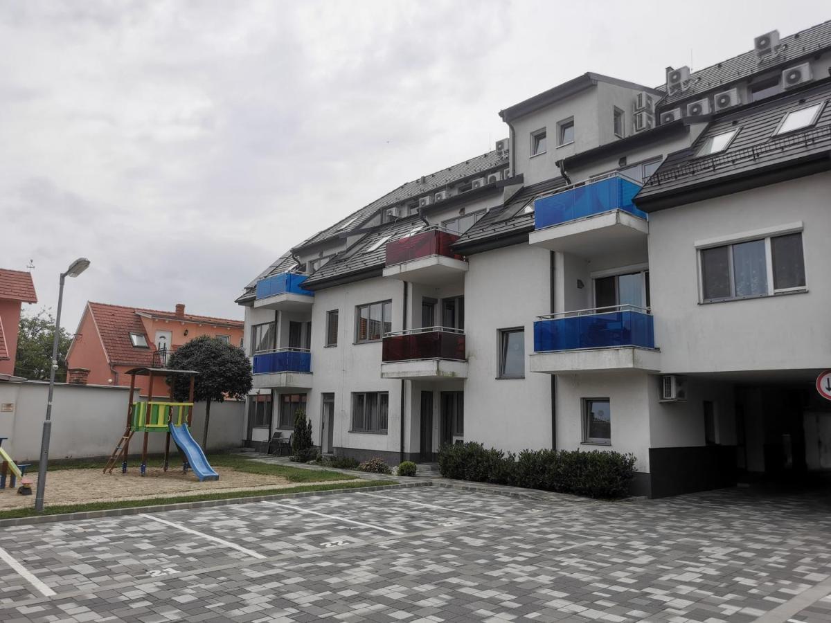 Szabo Apartman Sarvar Bagian luar foto